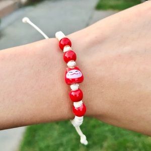 Lucky Cat Red Beaded Cream Bracelet